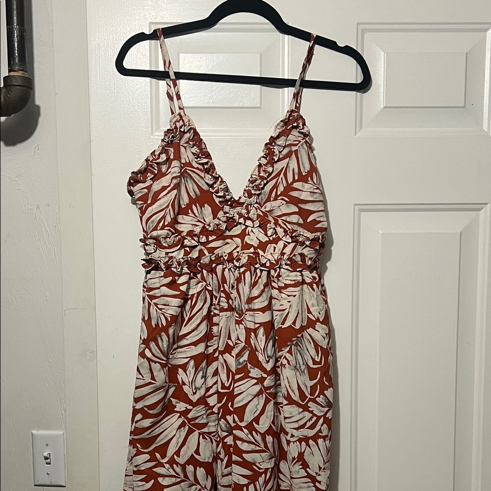 Leaf Print Spaghetti Strap Dress